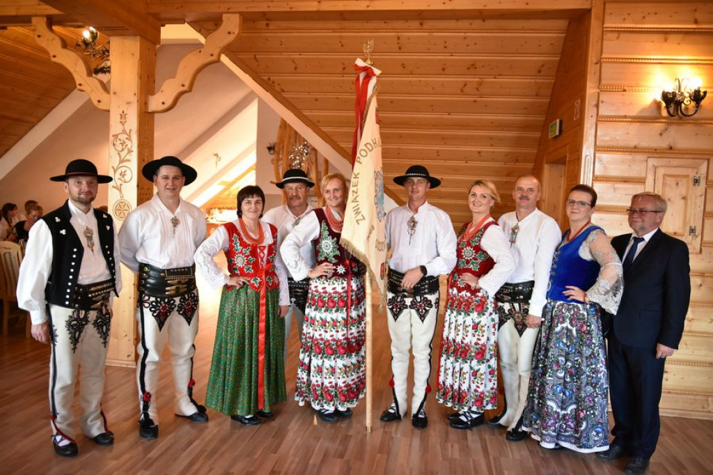 Nowy sztandar na rocznicę