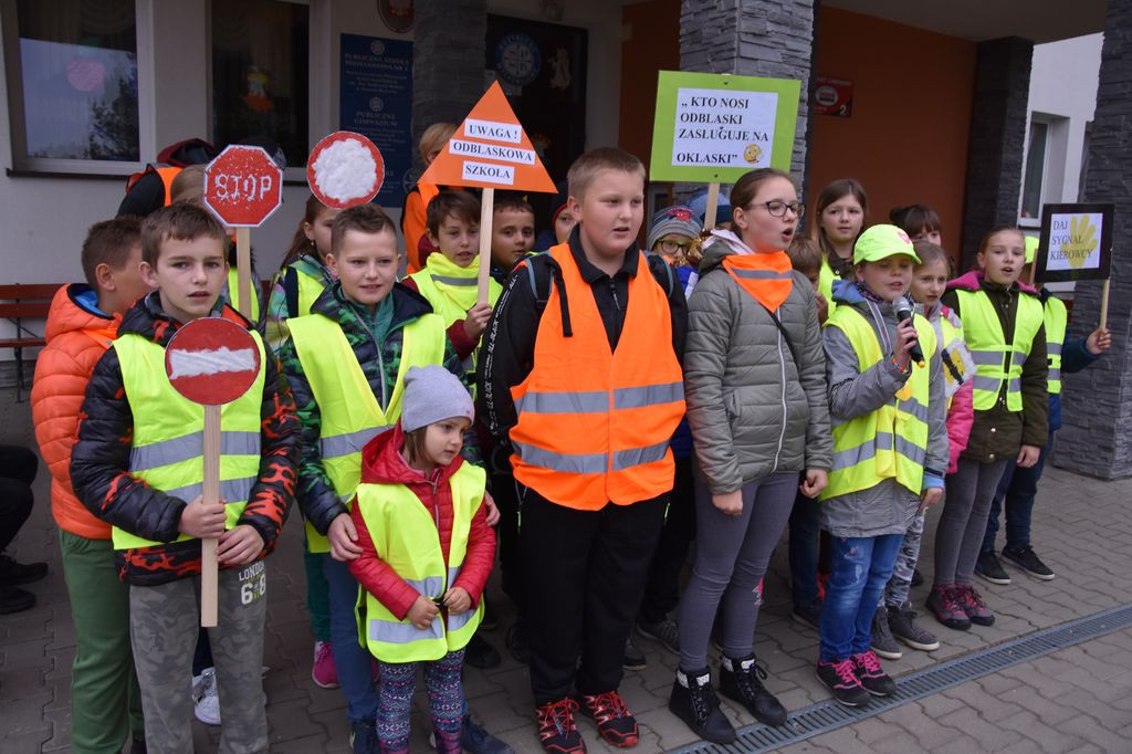 Odblaski nosić trzeba