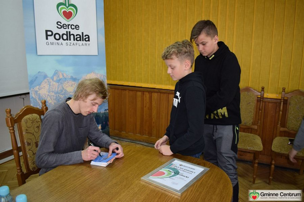 Wielki bałwan dla skoczka
