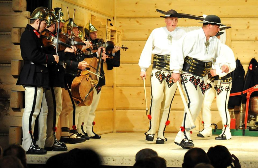 Strażacy najlepsi w tańcu zbójnickim