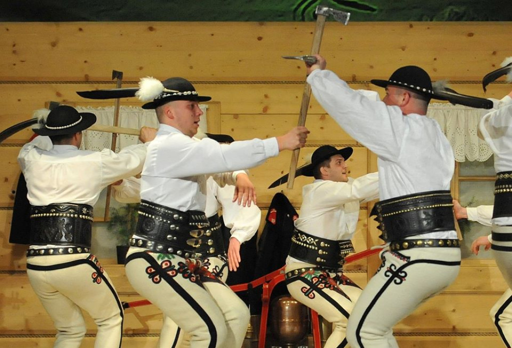 Strażacy najlepsi w tańcu zbójnickim