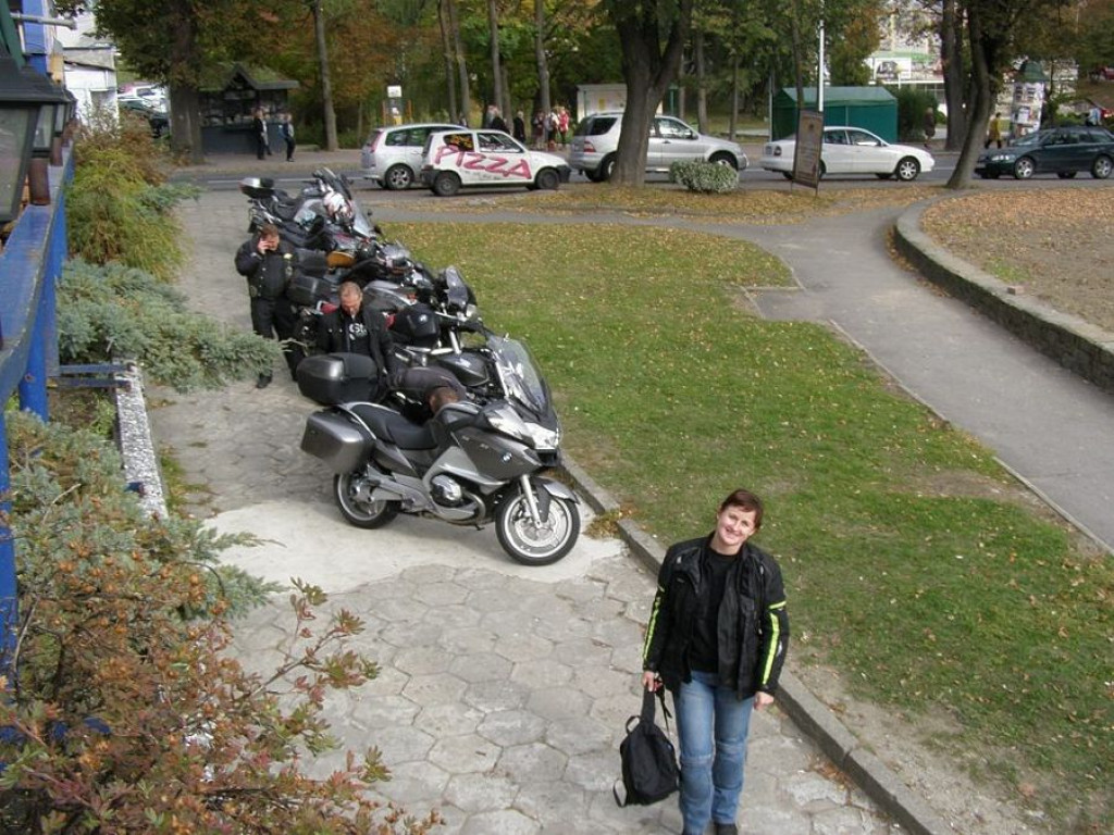 Kobieta na motocyklu