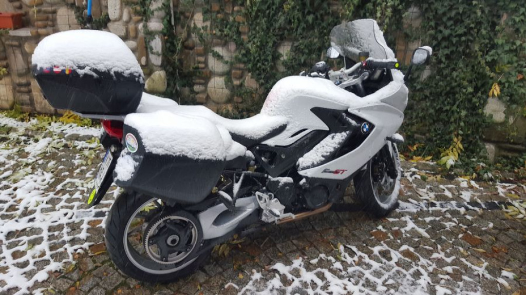 Kobieta na motocyklu