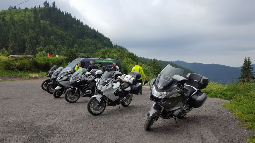 Kobieta na motocyklu