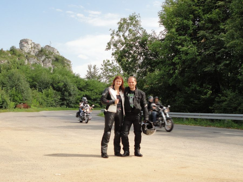 Kobieta na motocyklu
