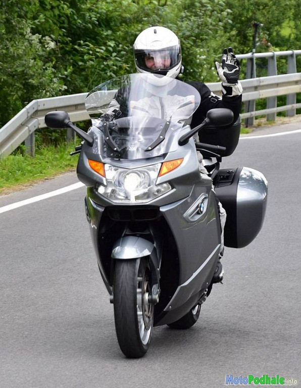 Kobieta na motocyklu