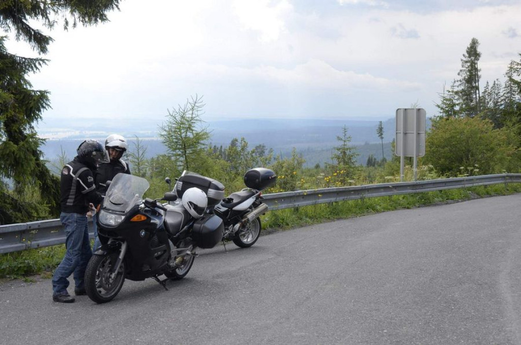 Kobieta na motocyklu