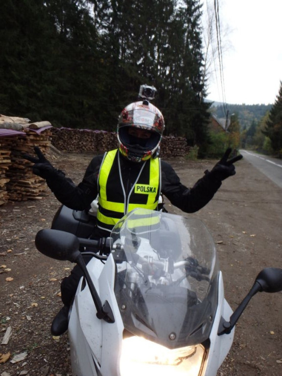 Kobieta na motocyklu
