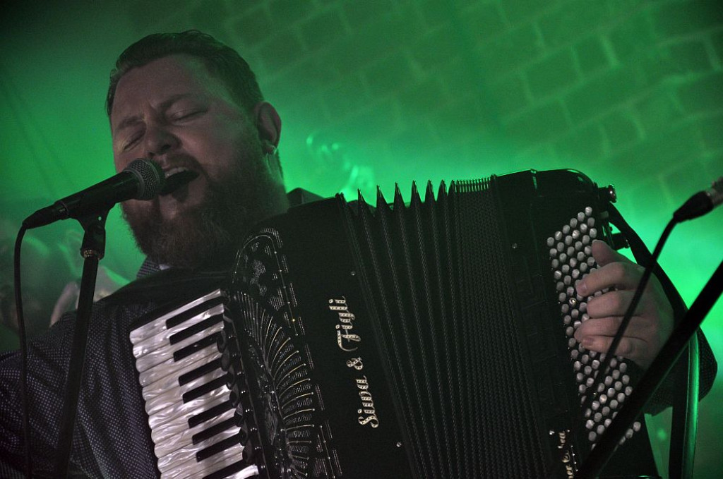 Dikanda i Marko Kukobat w Dworcu Tatrzańskim