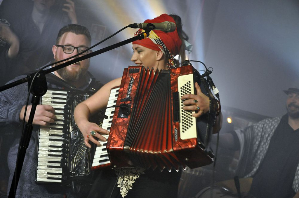 Dikanda i Marko Kukobat w Dworcu Tatrzańskim