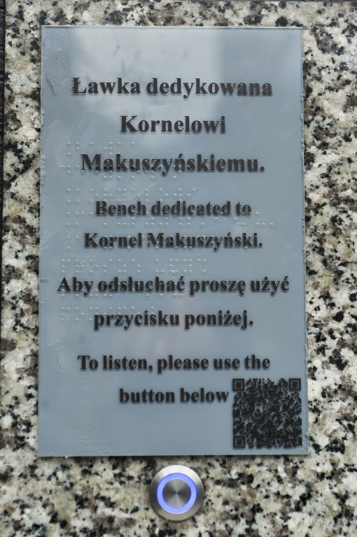 Order i ławeczka Kornela Makuszyńskiego