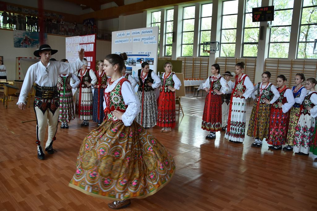 130 lat szkoły w Cichem