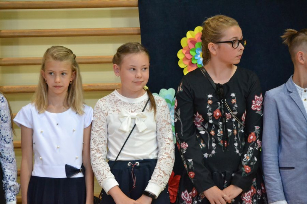 Pierwsi sportowi absolwenci
