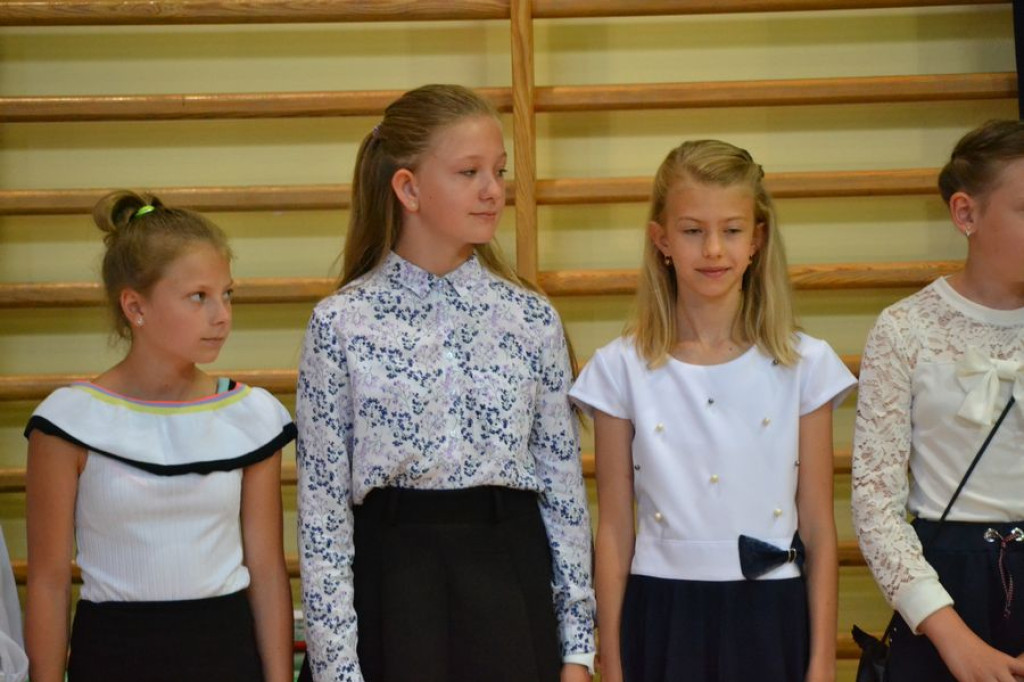Pierwsi sportowi absolwenci