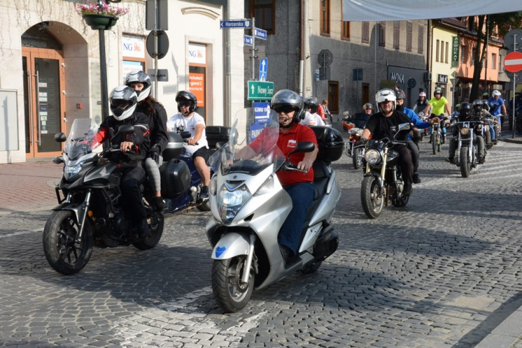 Parada motocykli przejechała ulicami Nowego Targu