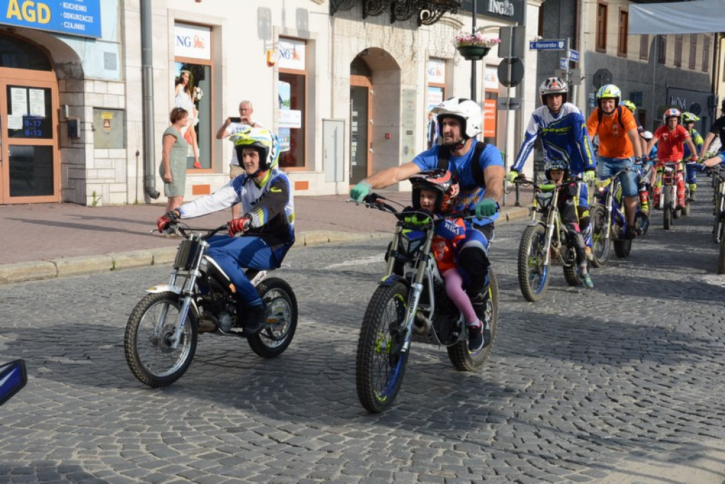 Parada motocykli przejechała ulicami Nowego Targu