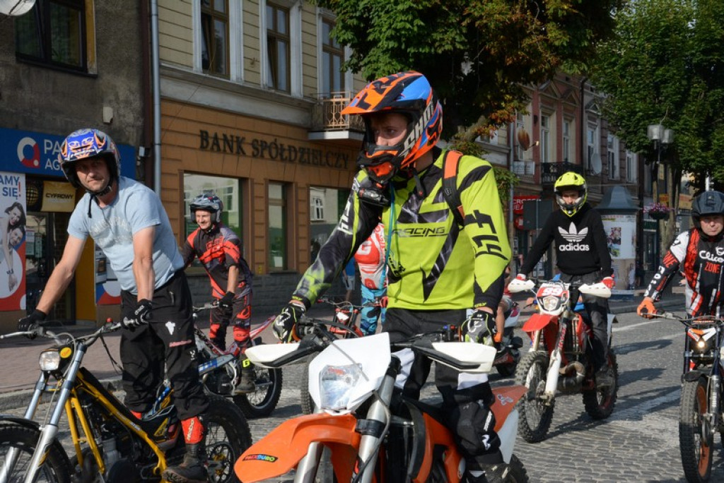 Parada motocykli przejechała ulicami Nowego Targu