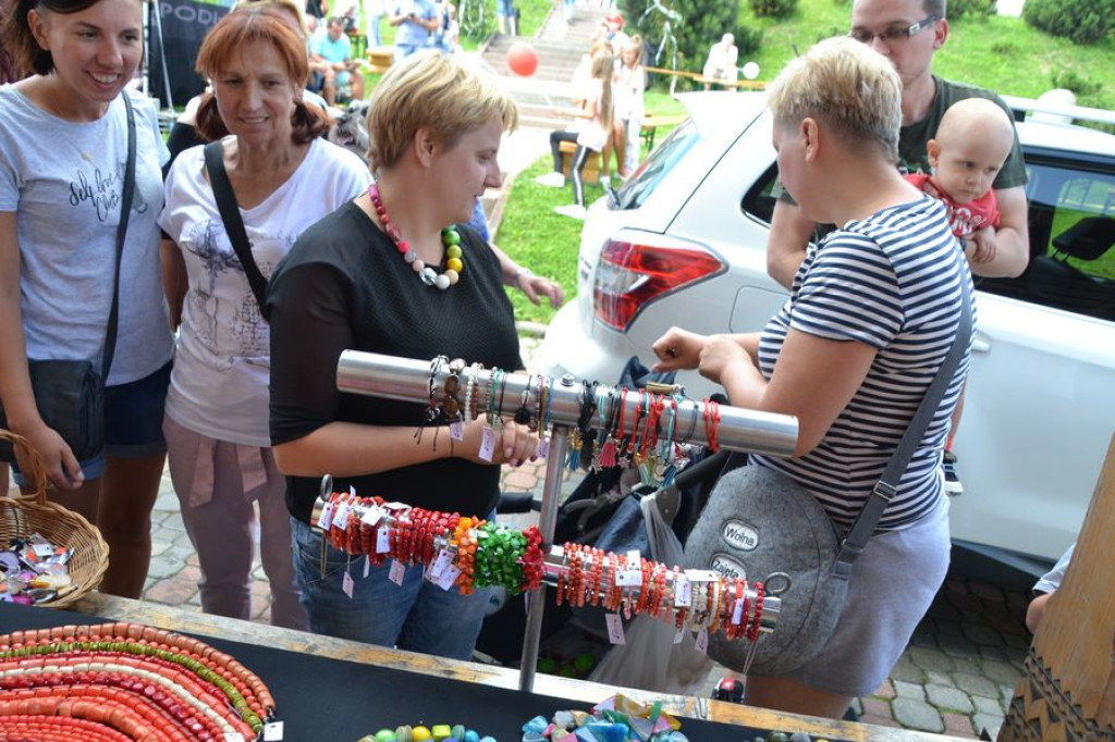Świat artystów, twórców ludowych