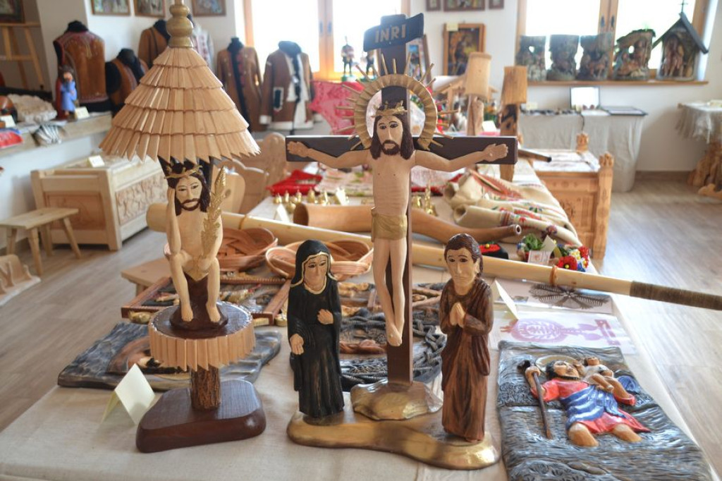 Świat artystów, twórców ludowych