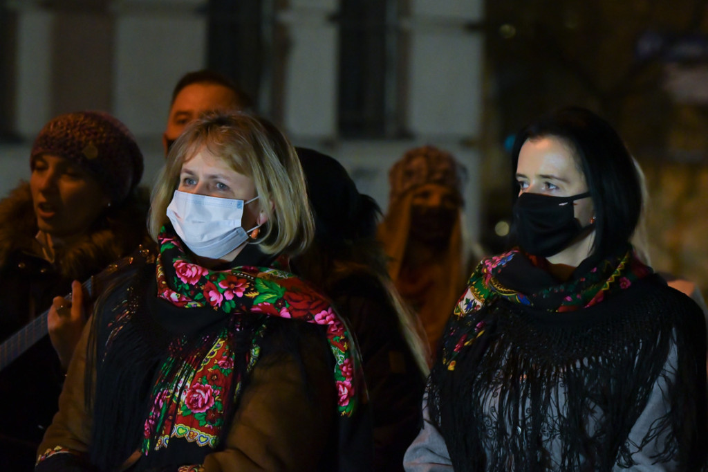 Pandemiczna Droga Krzyżowa na Krupówkach