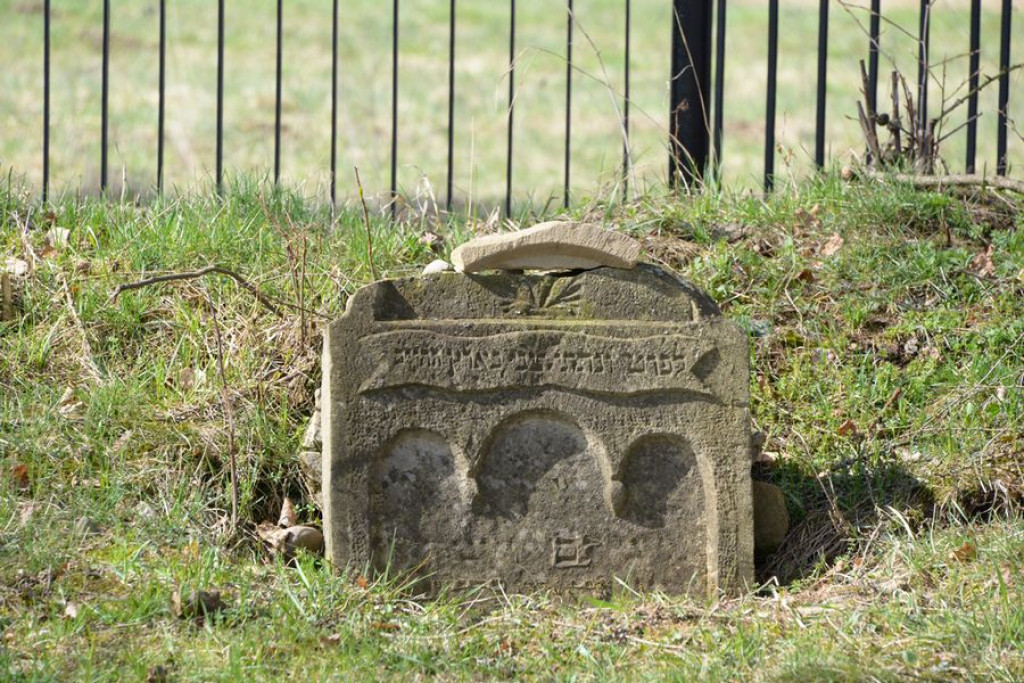 Odnowiony cmentarz żydowski