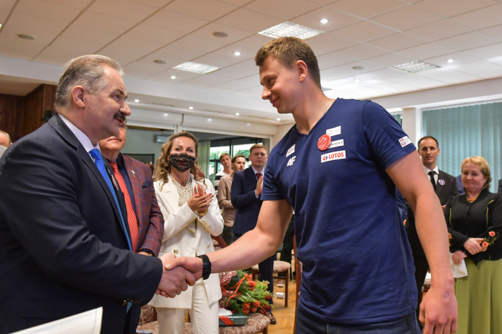 Nagrody burmistrza i wyróżnienia dla sportowców