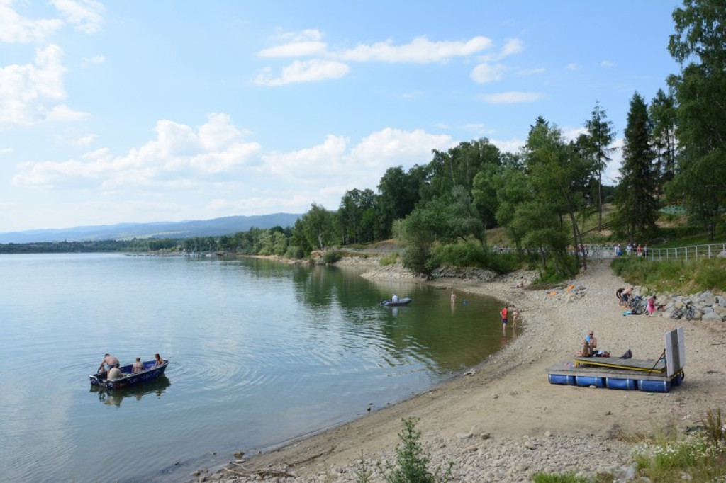 Z nieba żar płynie. Woda daje ukojenie