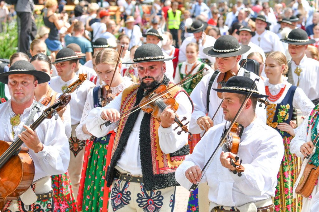 Barwny festiwal