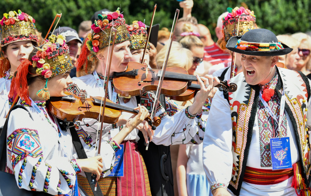 Barwny festiwal