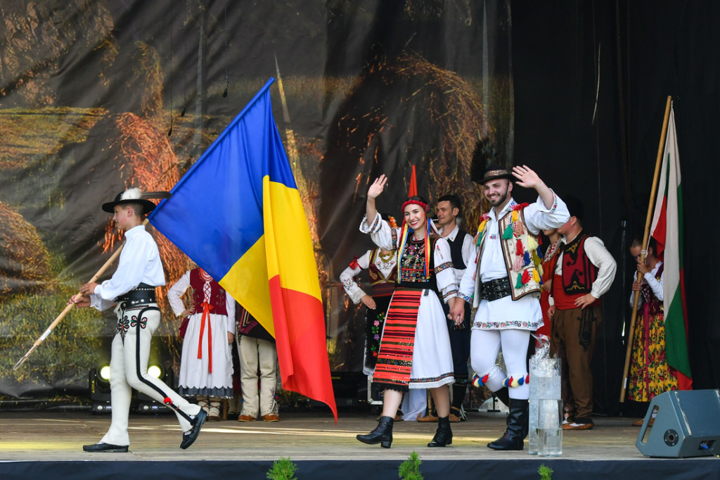 Barwny festiwal