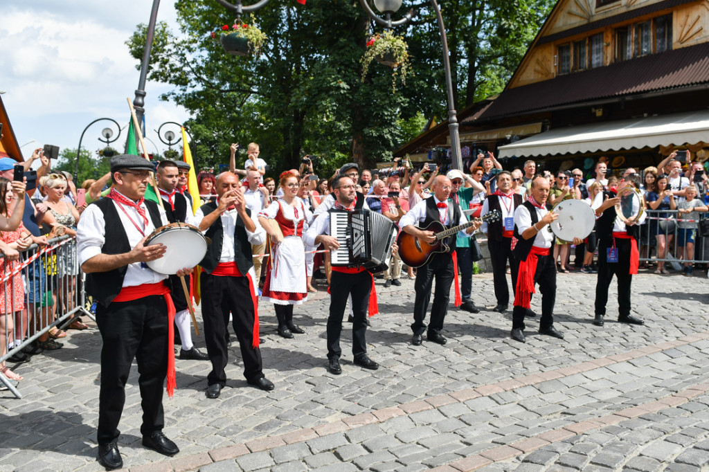 Barwny festiwal