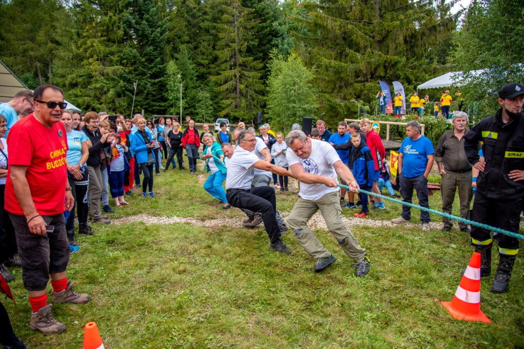 Wyszli zza biurek rozprostować kości
