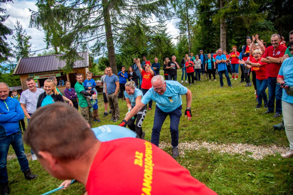 Wyszli zza biurek rozprostować kości
