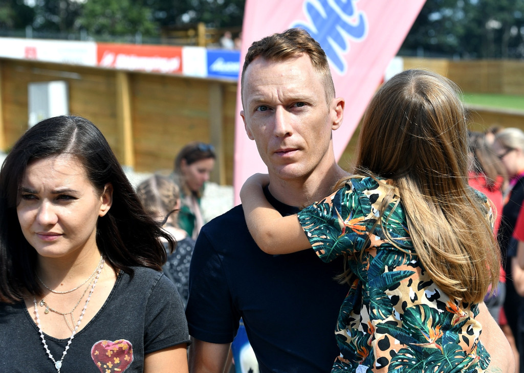 Tak skaczą młodzi pod okiem Kamila Stocha