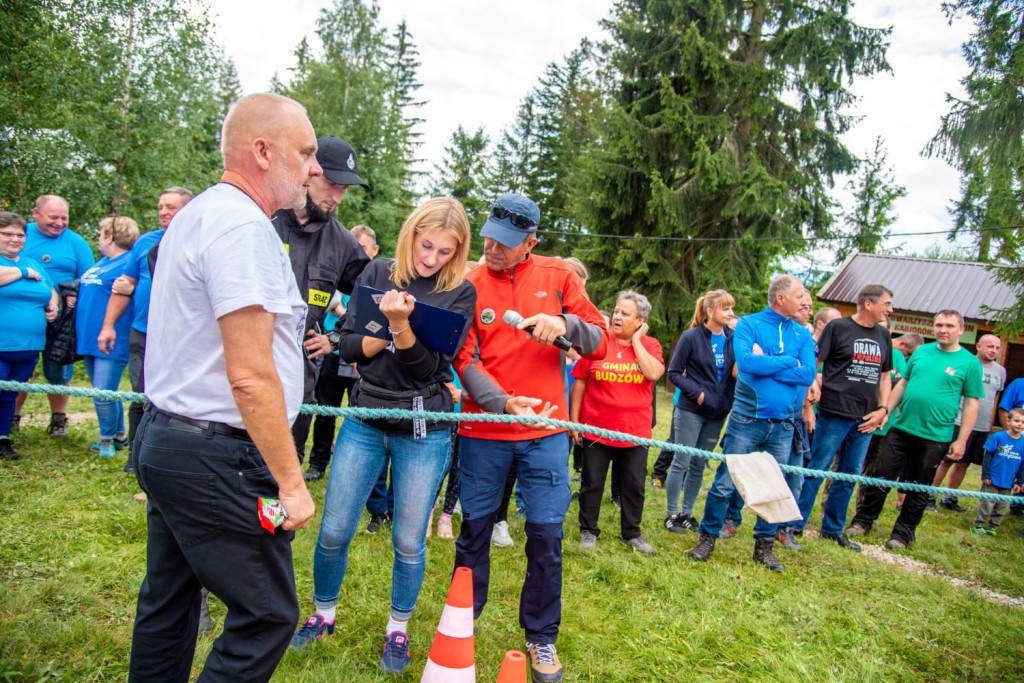 Wyszli zza biurek rozprostować kości