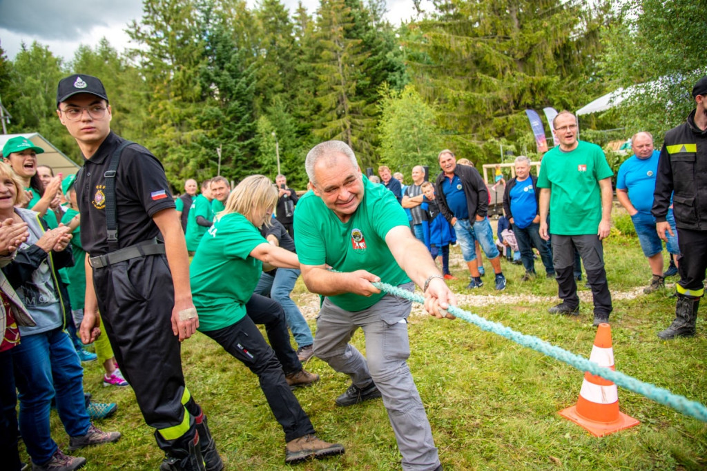 Wyszli zza biurek rozprostować kości