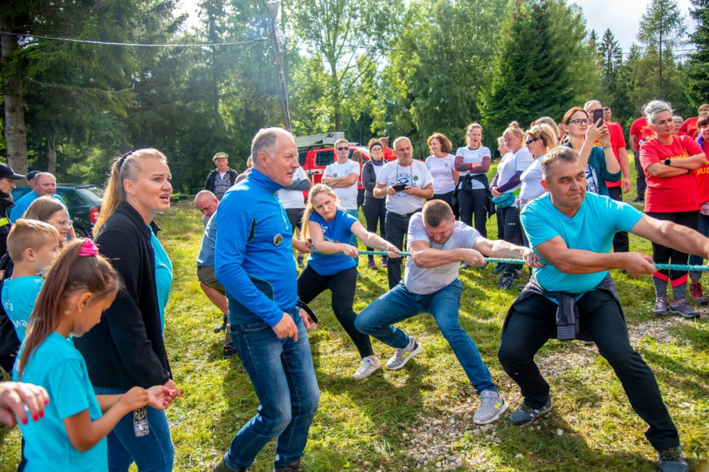 Wyszli zza biurek rozprostować kości