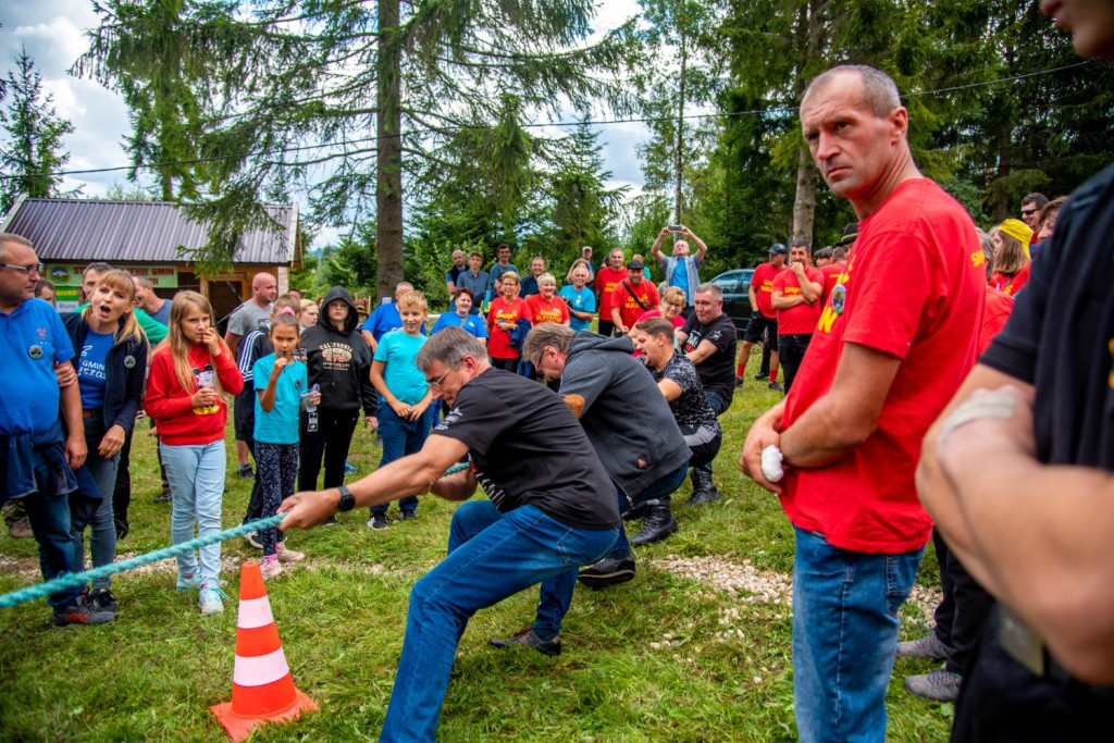 Wyszli zza biurek rozprostować kości