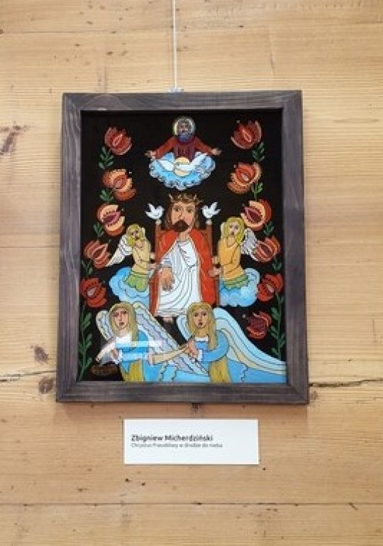 Chrystus Frasobliwy w rzeźbie i na szkle