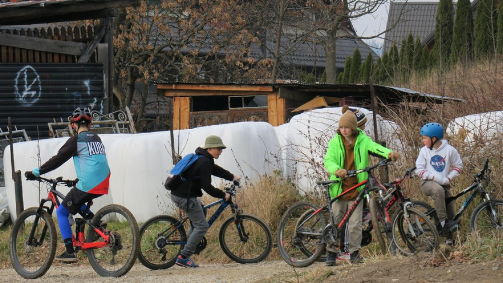 Nowoczesny pumptrack w Poroninie
