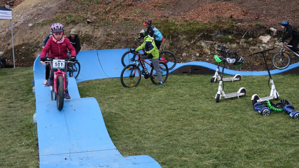 Nowoczesny pumptrack w Poroninie