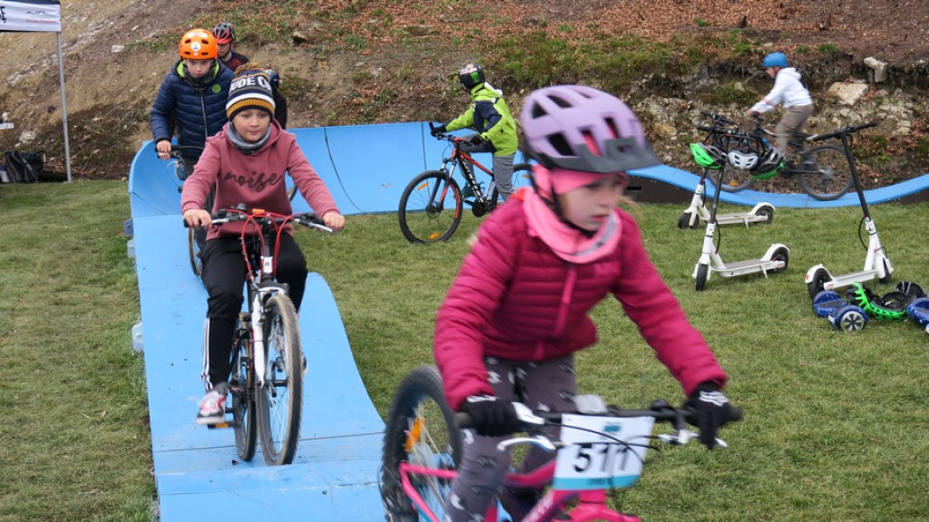 Nowoczesny pumptrack w Poroninie