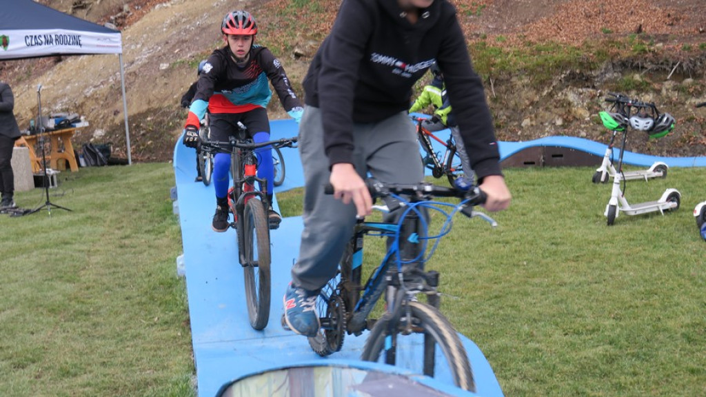 Nowoczesny pumptrack w Poroninie