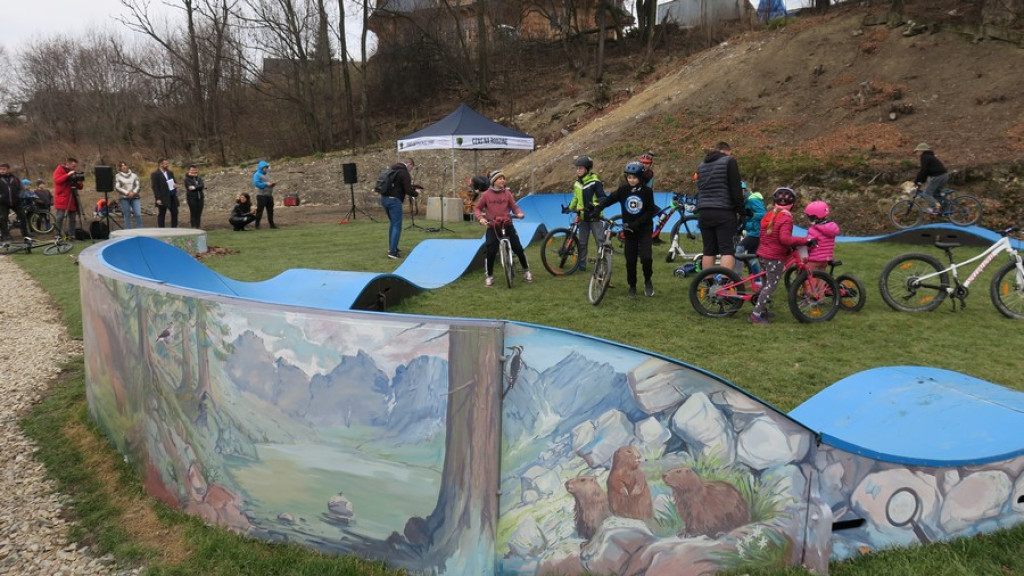 Nowoczesny pumptrack w Poroninie