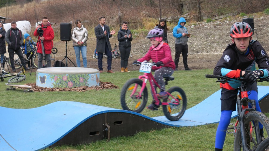 Nowoczesny pumptrack w Poroninie