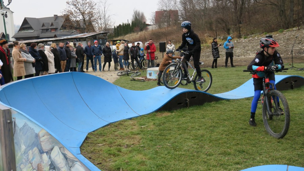 Nowoczesny pumptrack w Poroninie