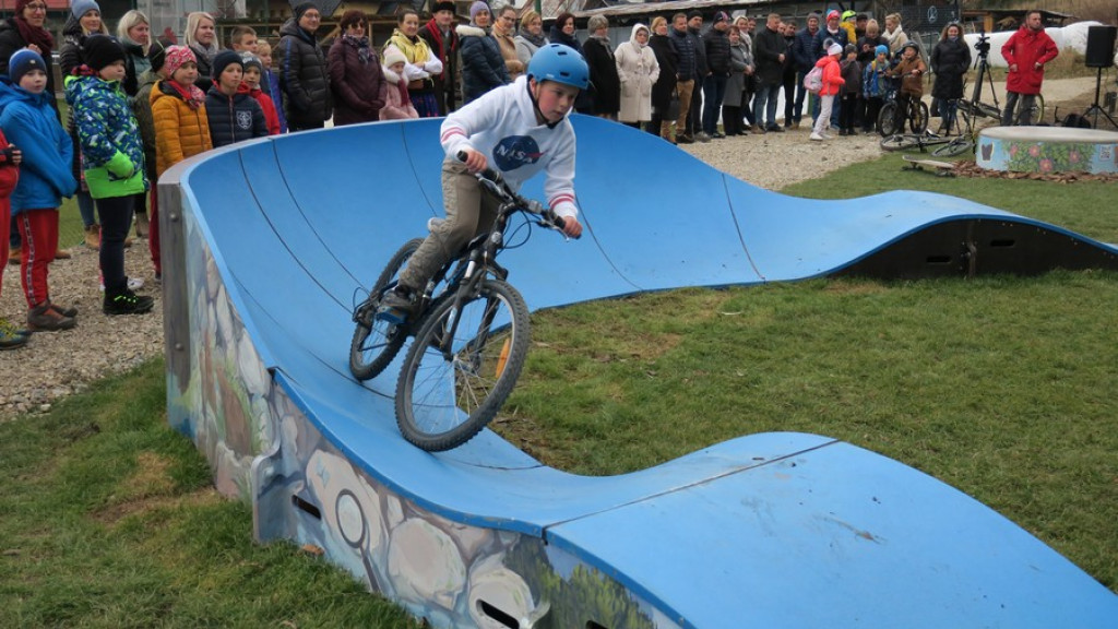 Nowoczesny pumptrack w Poroninie