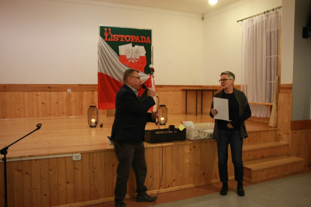 Najmłodsi śpiewali piosenki żołnierskie