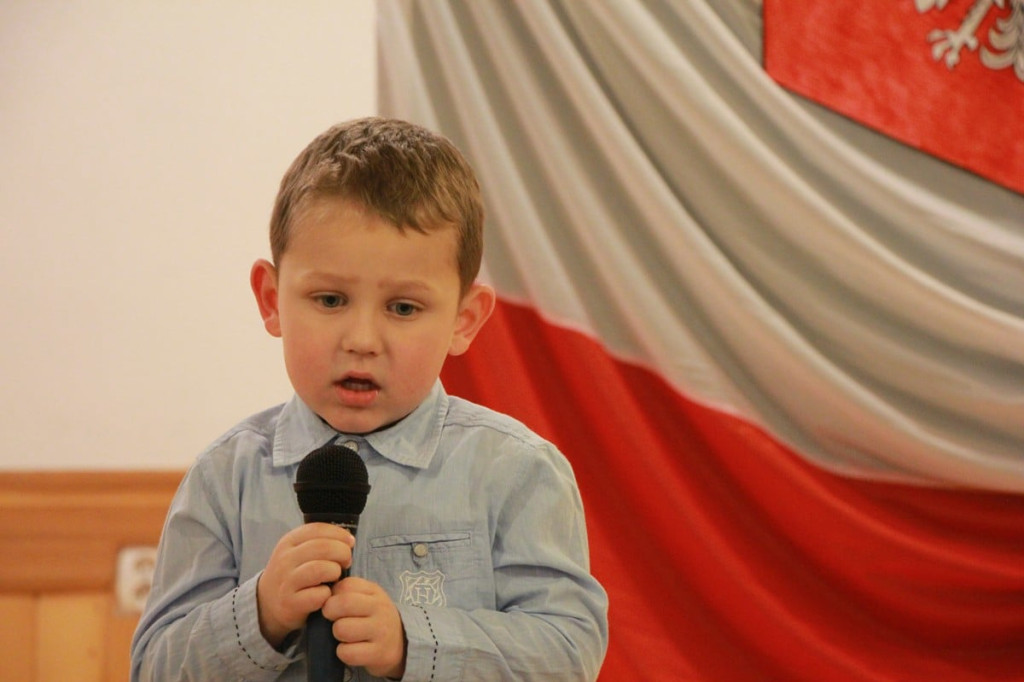 Najmłodsi śpiewali piosenki żołnierskie