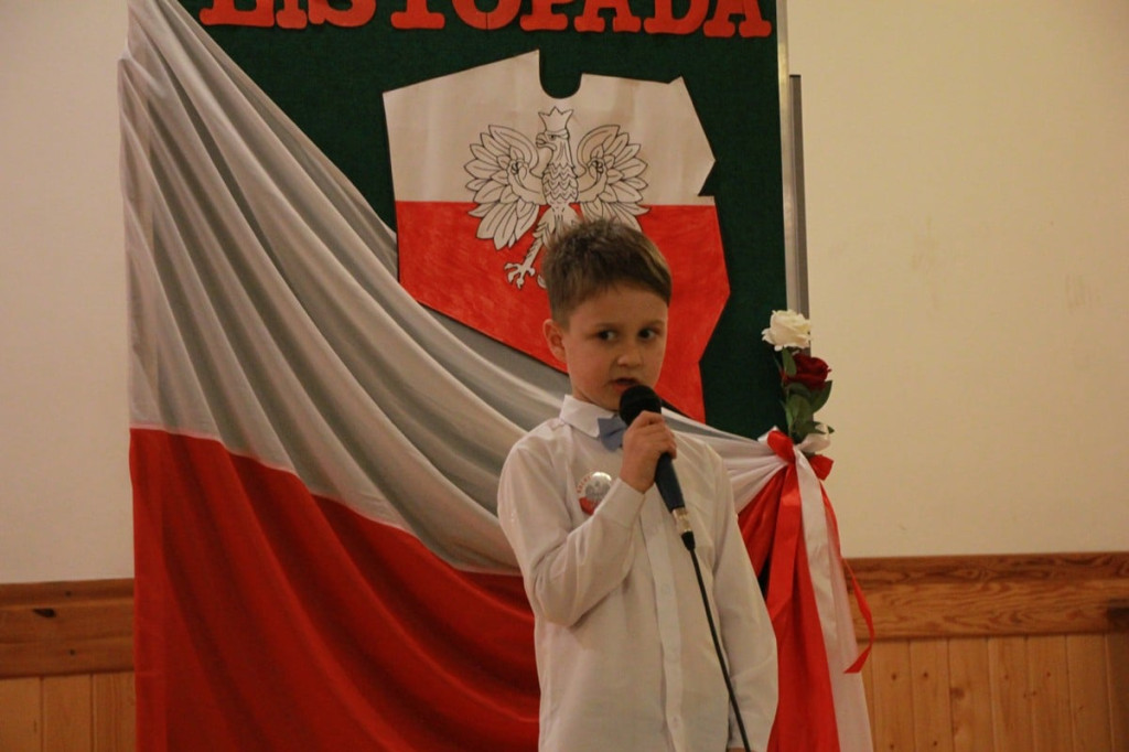 Najmłodsi śpiewali piosenki żołnierskie